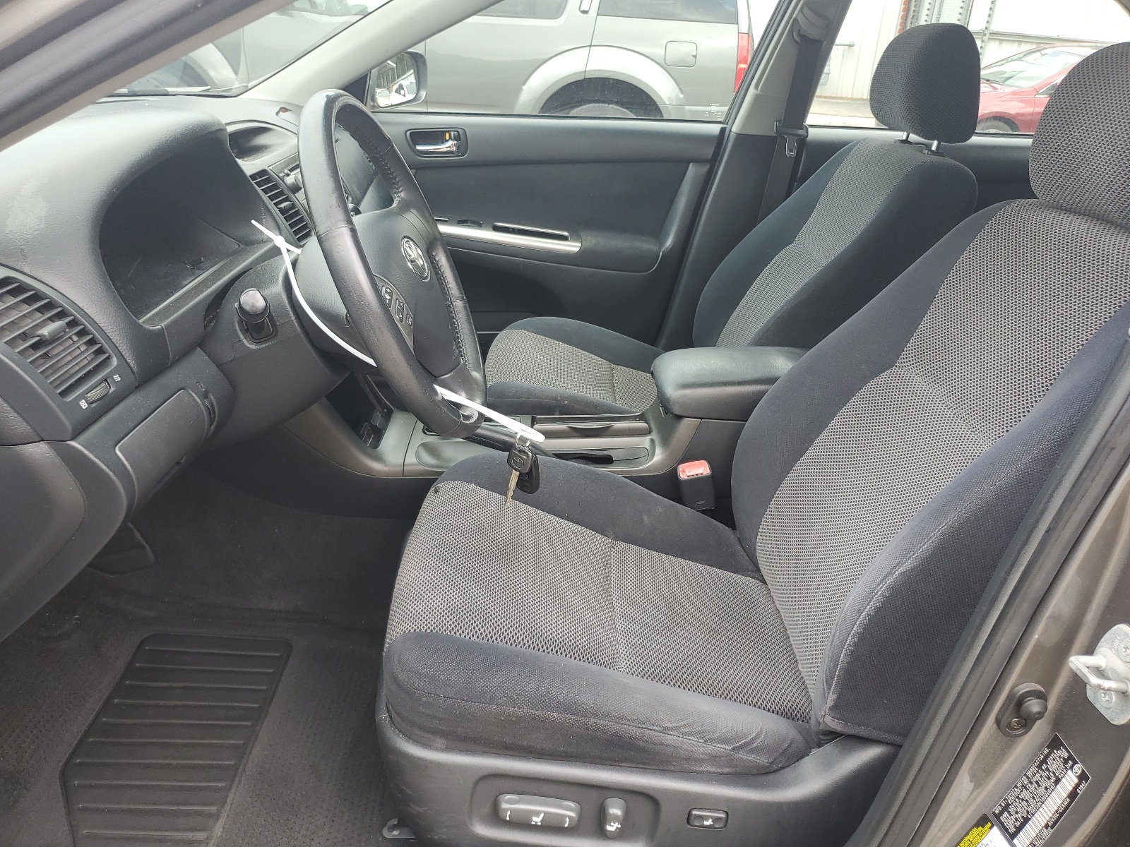 4T1BE32K15U946467 2005 Toyota Camry Le