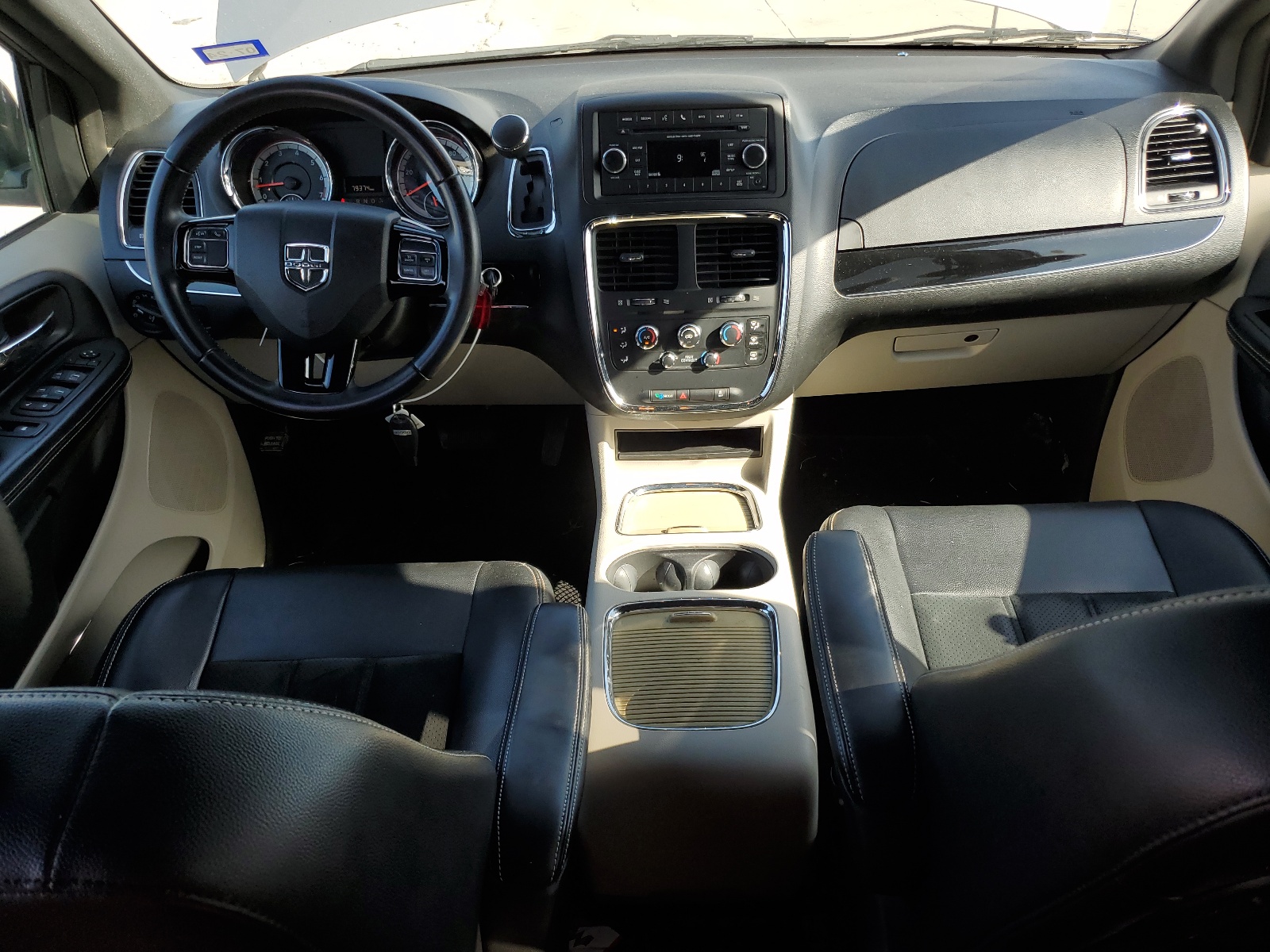 2C4RDGCG5HR545626 2017 Dodge Grand Caravan Sxt