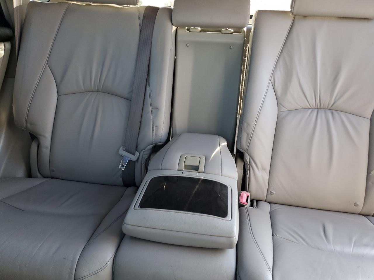 2005 Lexus Rx 330 VIN: JTJGA31U650058357 Lot: 64260344