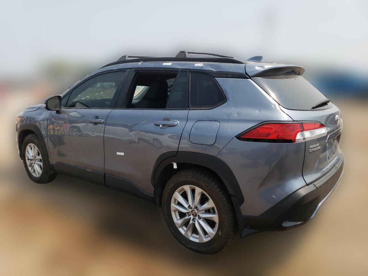 2022 Toyota Corolla Cross Le VIN: 7MUBAABG2NV033050 Lot: 64660934