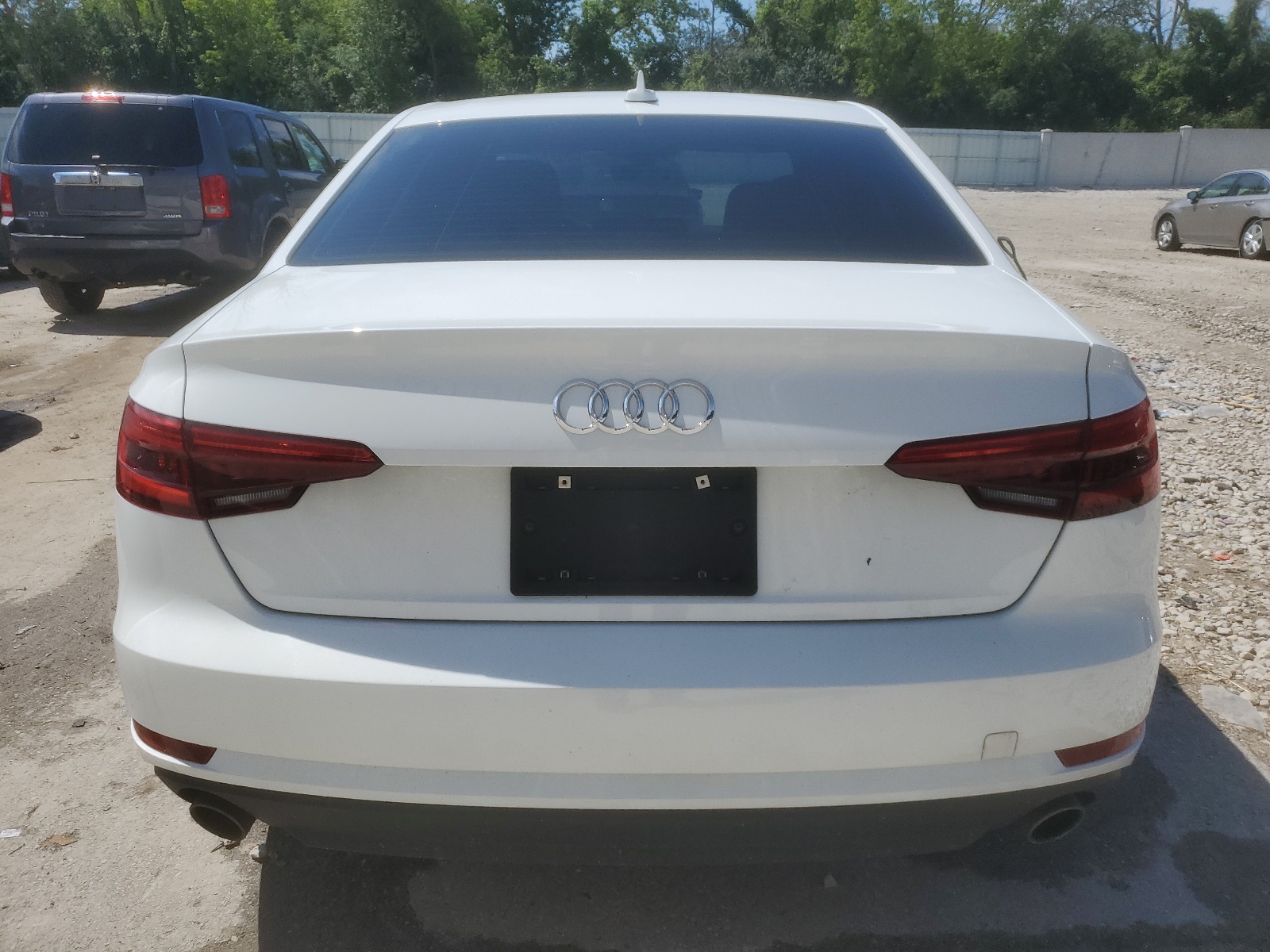 WAUANAF47HN042800 2017 Audi A4 Premium