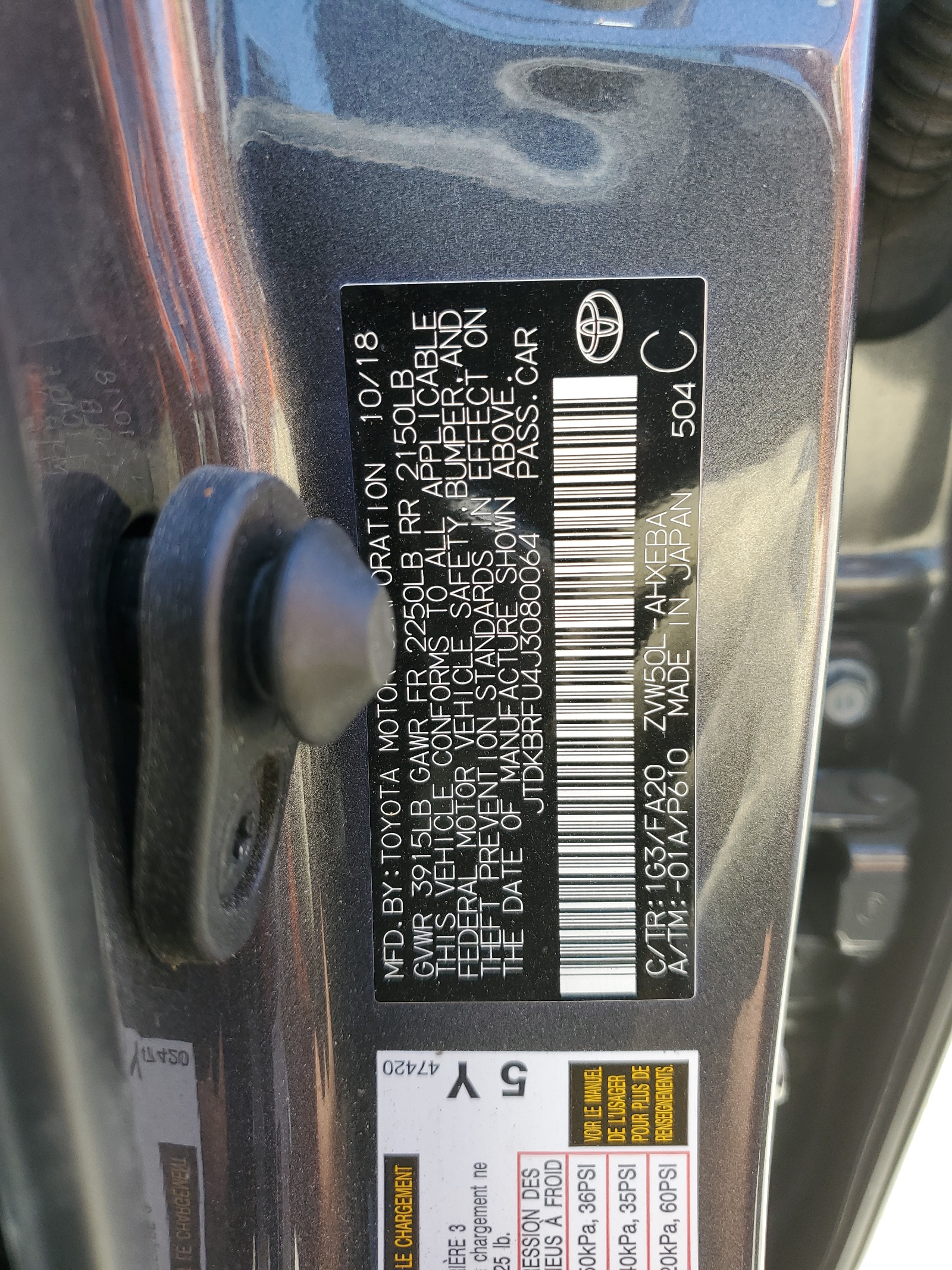 JTDKBRFU4J3080064 2018 Toyota Prius