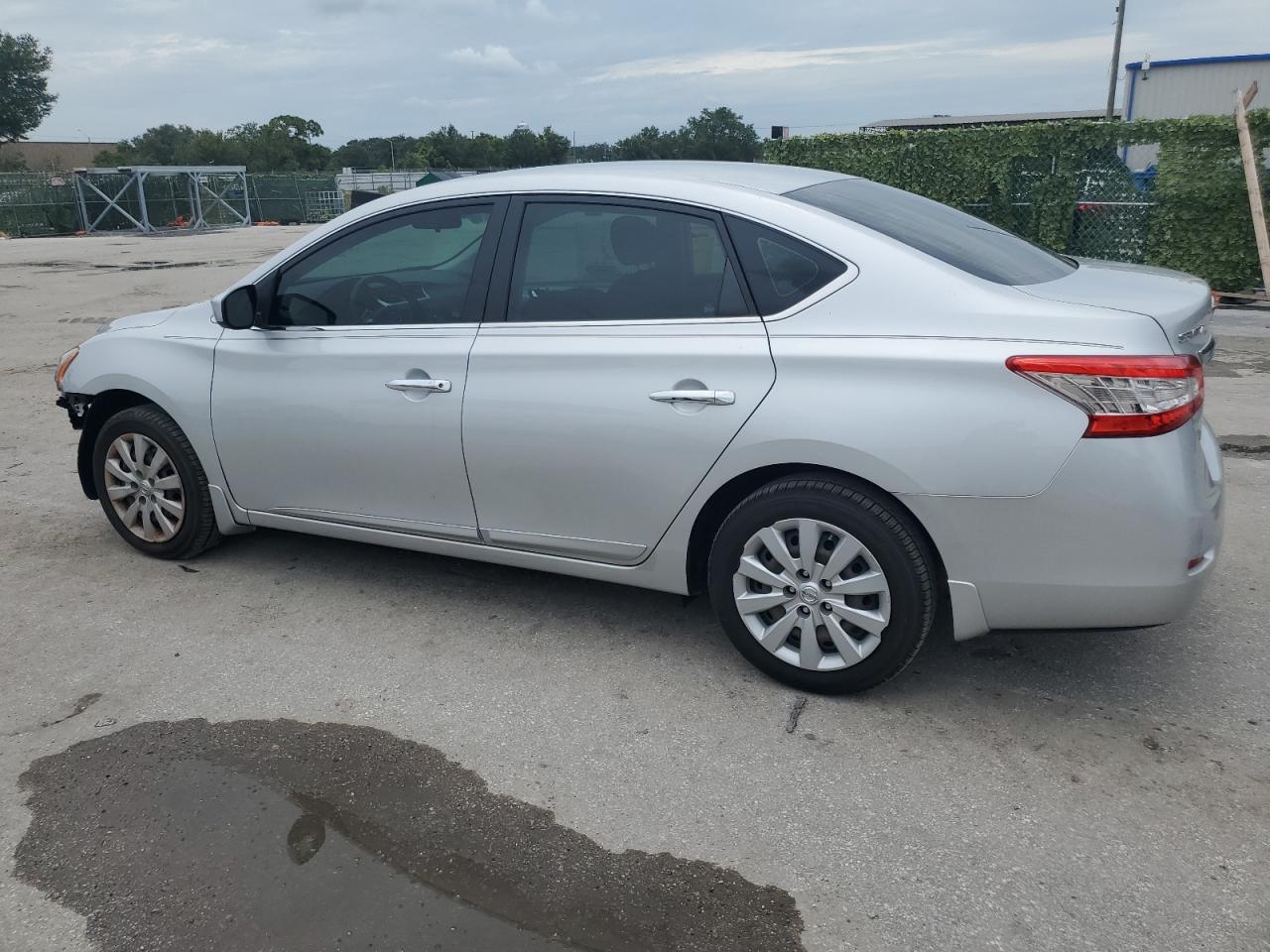 2014 Nissan Sentra - Image 2