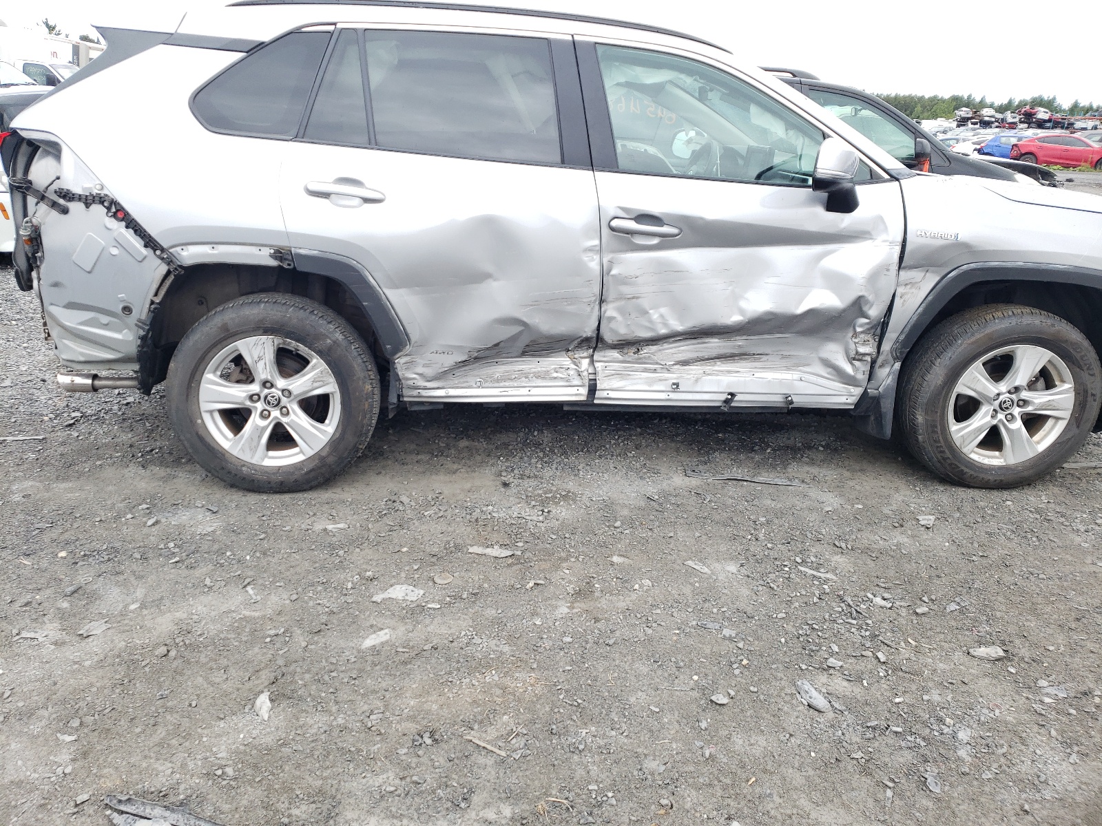 2T3BWRFV4MW116866 2021 Toyota Rav4 Le