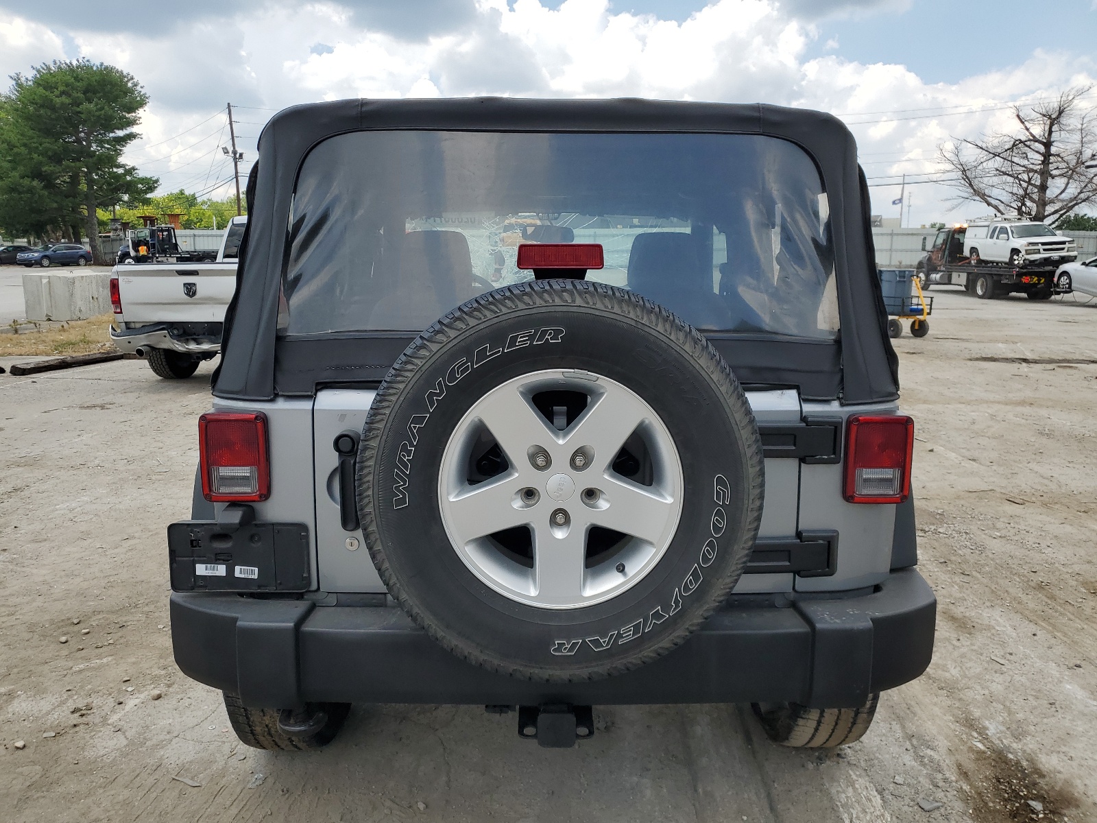 1C4AJWAG2EL271616 2014 Jeep Wrangler Sport