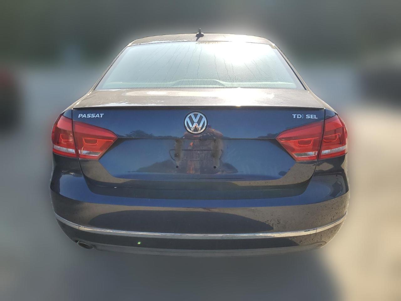 2013 Volkswagen Passat Sel VIN: 1VWCN7A36DC004345 Lot: 64500524