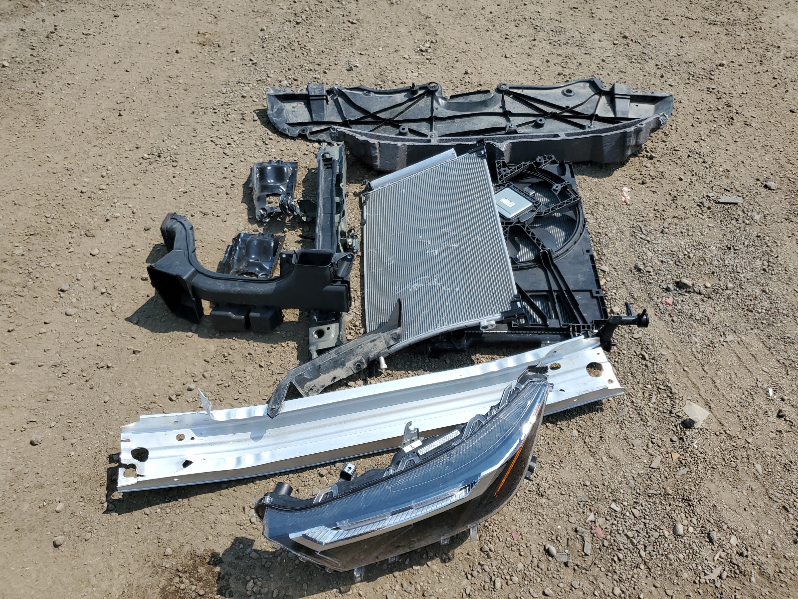 2T3R1RFV7PC344976 2023 Toyota Rav4 Xle