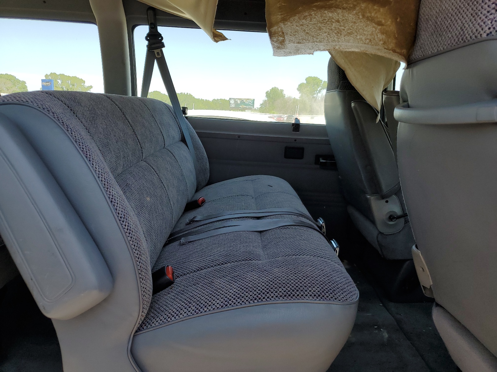 2B4JB25Y7YK158917 2000 Dodge Ram Wagon B2500