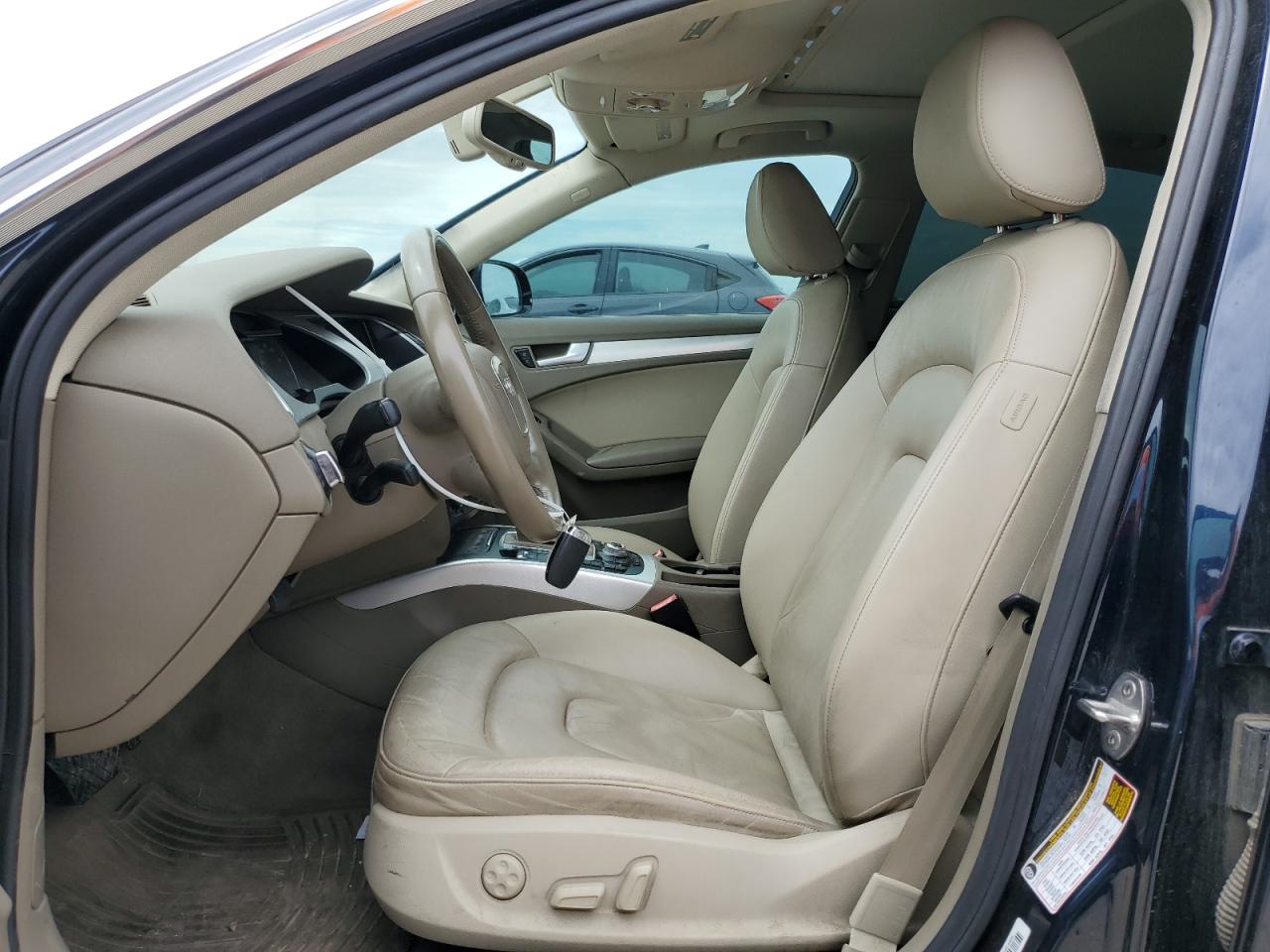 2011 Audi A4 Premium Plus VIN: WAUEFAFL8BN038218 Lot: 62918904