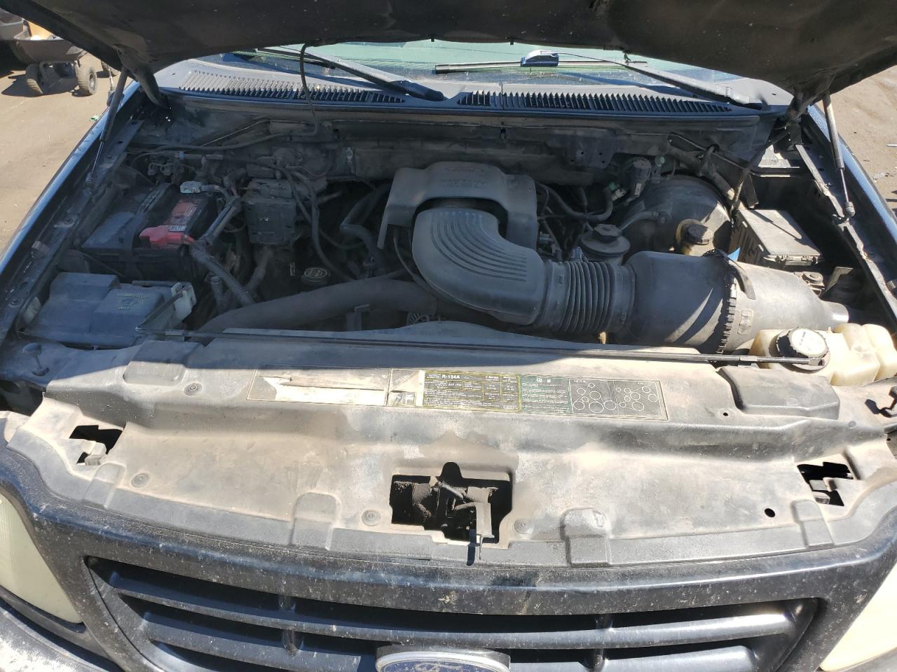 2002 Ford F150 VIN: 1FTRX18W32KD70240 Lot: 61463024