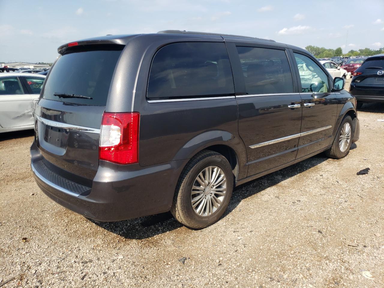 2015 Chrysler Town & Country Touring L VIN: 2C4RC1CG6FR525706 Lot: 63014684