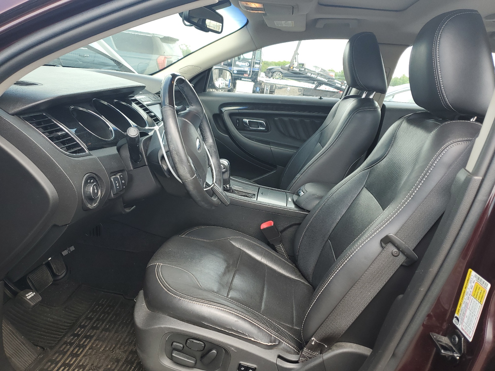 1FAHP2FW5BG103842 2011 Ford Taurus Limited