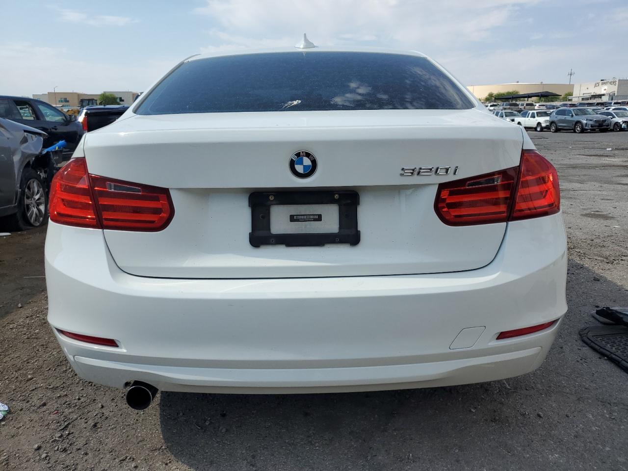 WBA3B1C59EK130789 2014 BMW 320 I