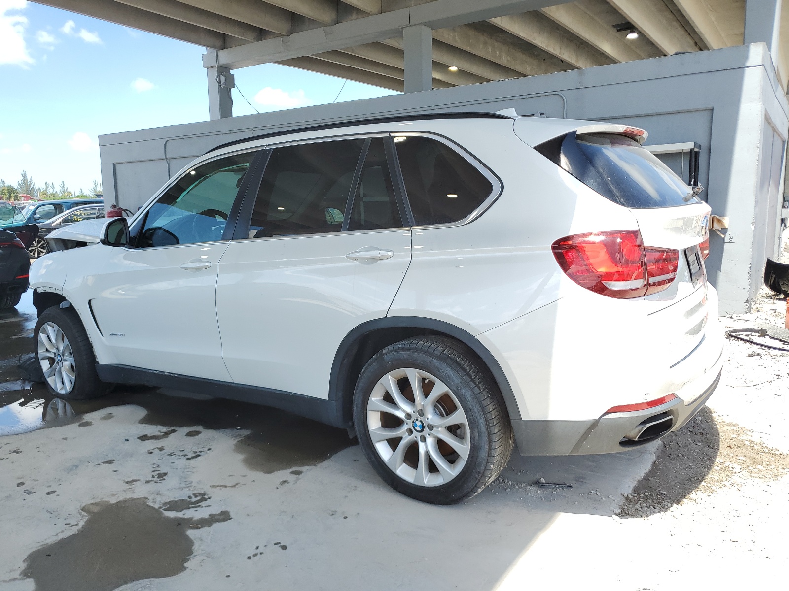 2016 BMW X5 xDrive50I vin: 5UXKR6C52G0J81314