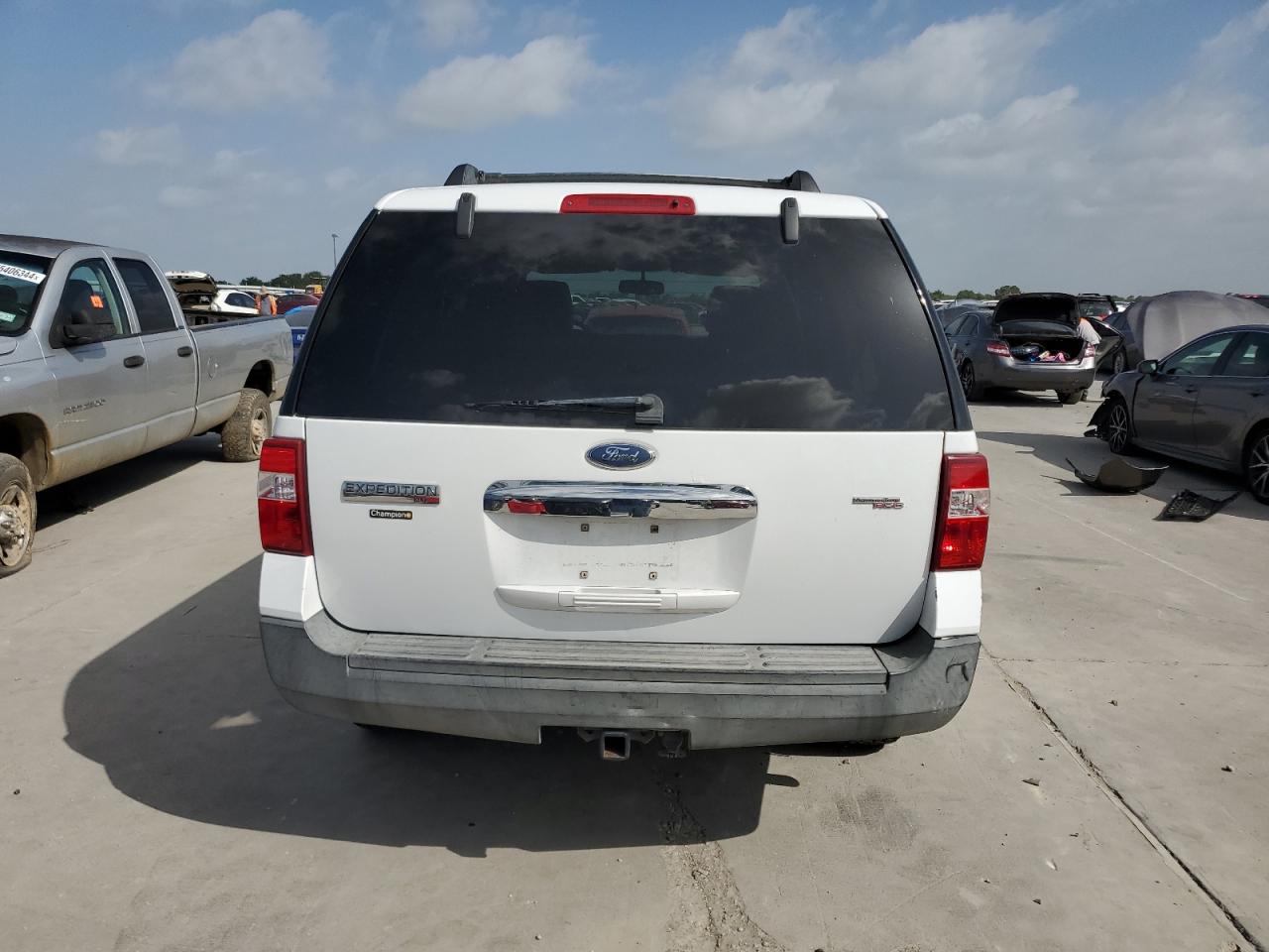 2007 Ford Expedition Xlt VIN: 1FMFU15567LA34943 Lot: 64263424