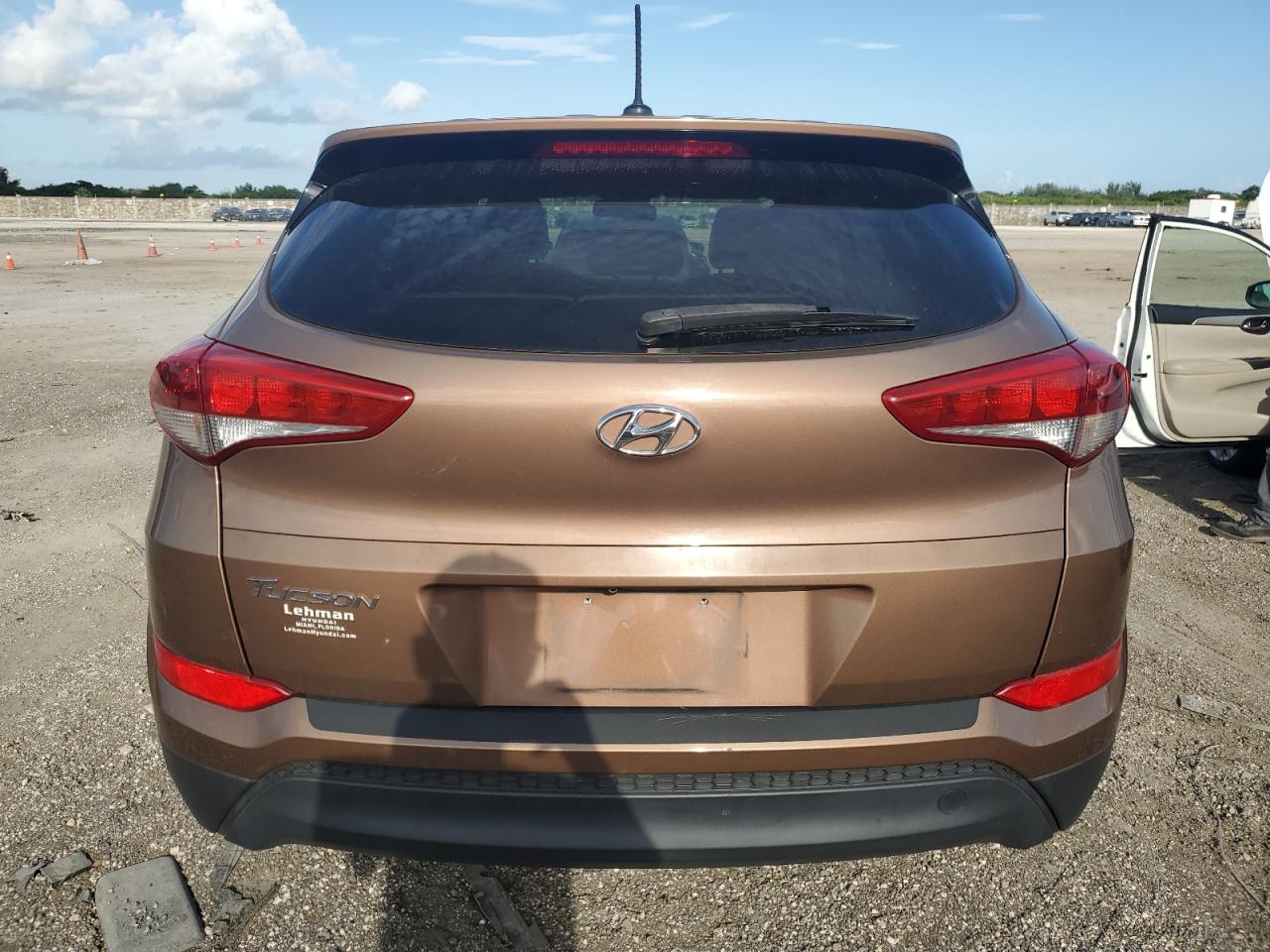 2016 Hyundai Tucson Se VIN: KM8J23A48GU073942 Lot: 63856334