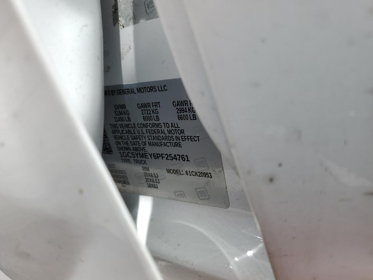 2023 Chevrolet Silverado - Image 13