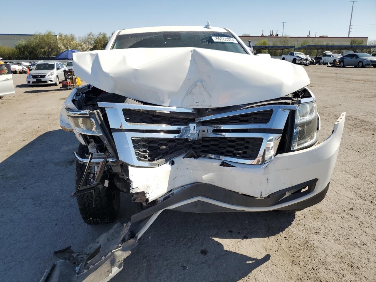 2017 Chevrolet Suburban - Image 5