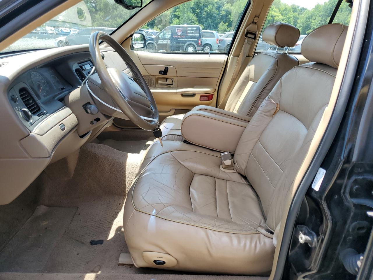 1998 Ford Crown Victoria Lx VIN: 2FAFP74W6WX193140 Lot: 61288904