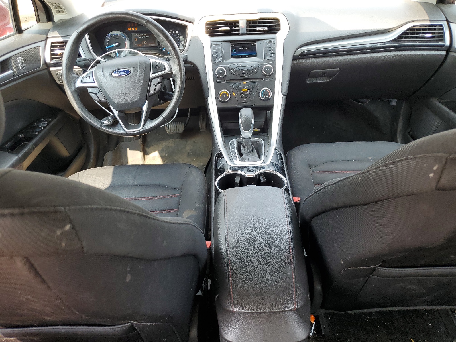 3FA6P0T98FR279986 2015 Ford Fusion Se