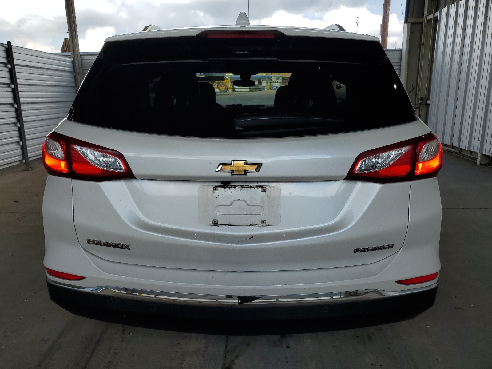 2GNAXNEV0K6208415 2019 Chevrolet Equinox Premier