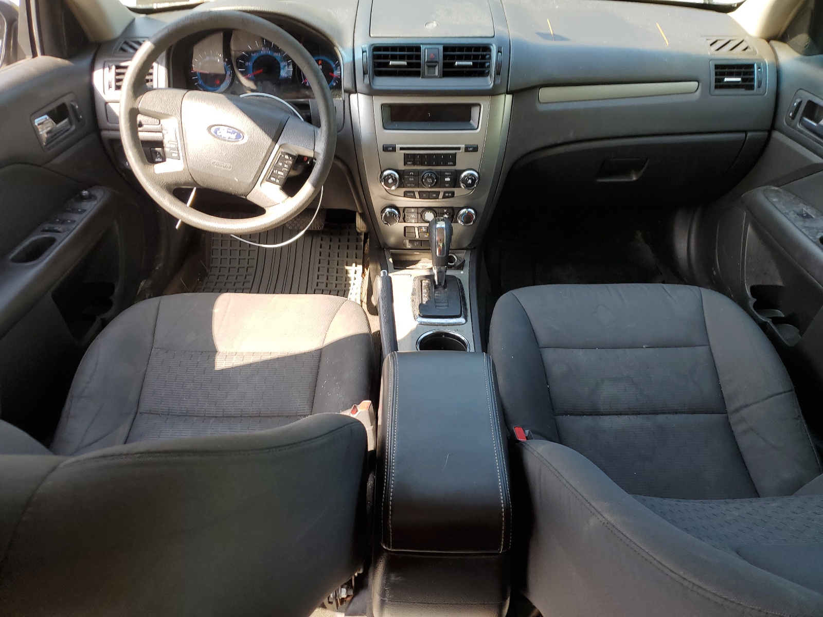 3FAHP0HA1CR239479 2012 Ford Fusion Se