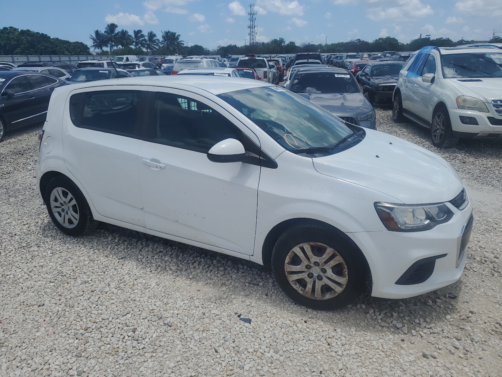 2017 Chevrolet Sonic vin: 1G1JG6SHXH4172443