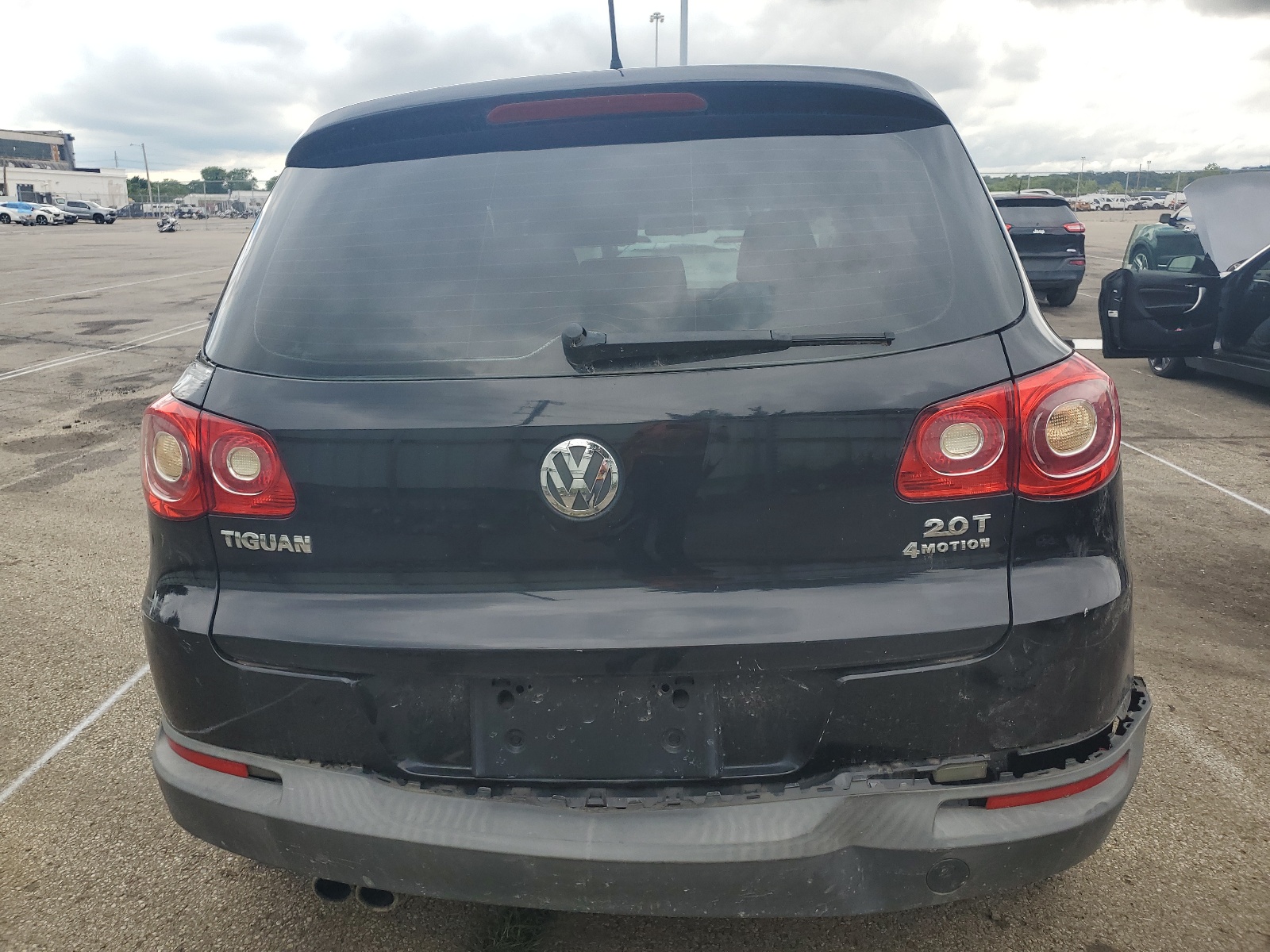 WVGBV7AX1AW522127 2010 Volkswagen Tiguan Se