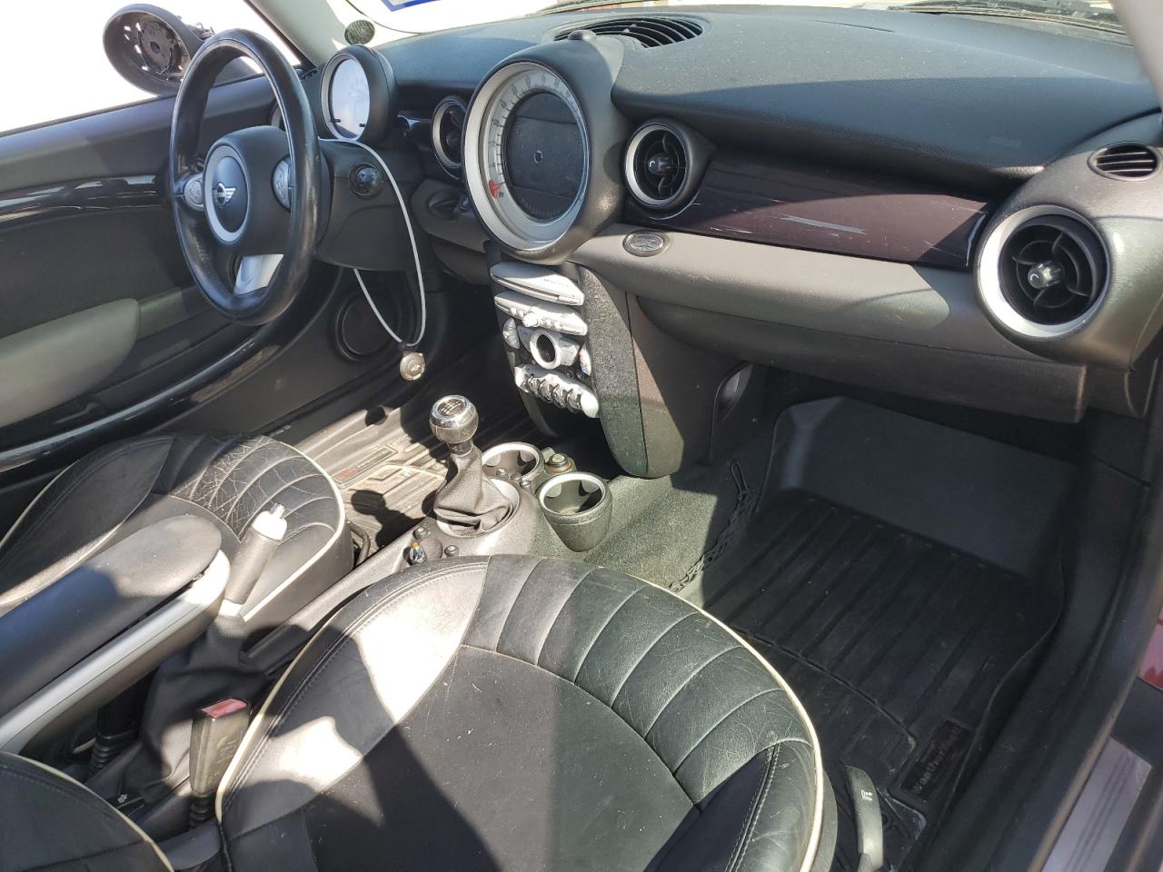 2008 Mini Cooper VIN: WMWMF33588TU67442 Lot: 61528774