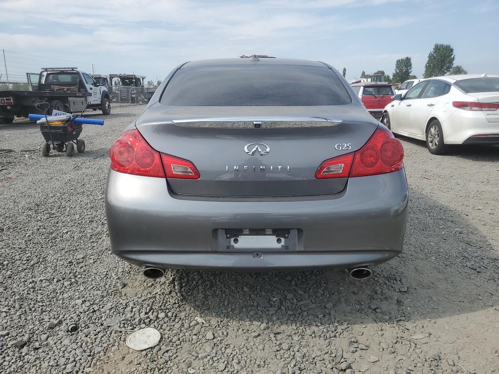 JN1DV6APXBM603697 2011 Infiniti G25 Base