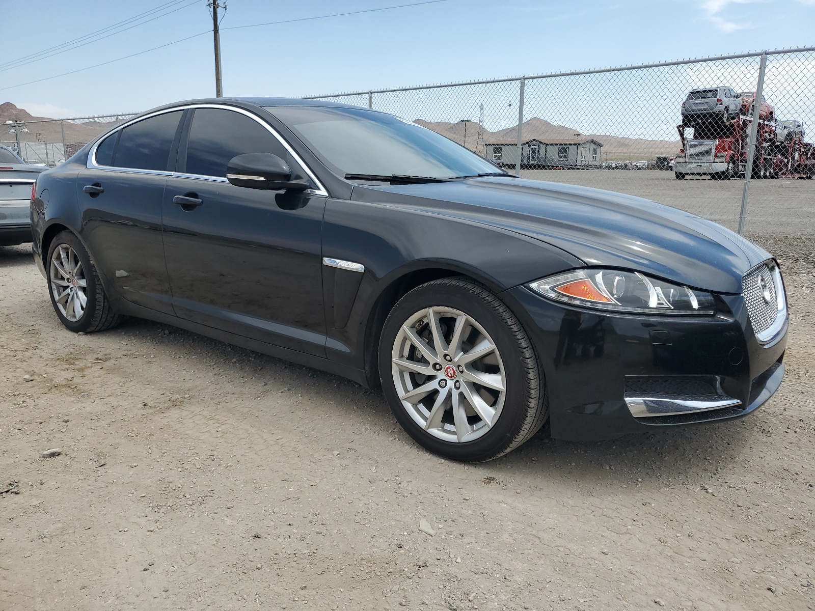 2015 Jaguar Xf 2.0T Premium vin: SAJWA0FS2FPU82424