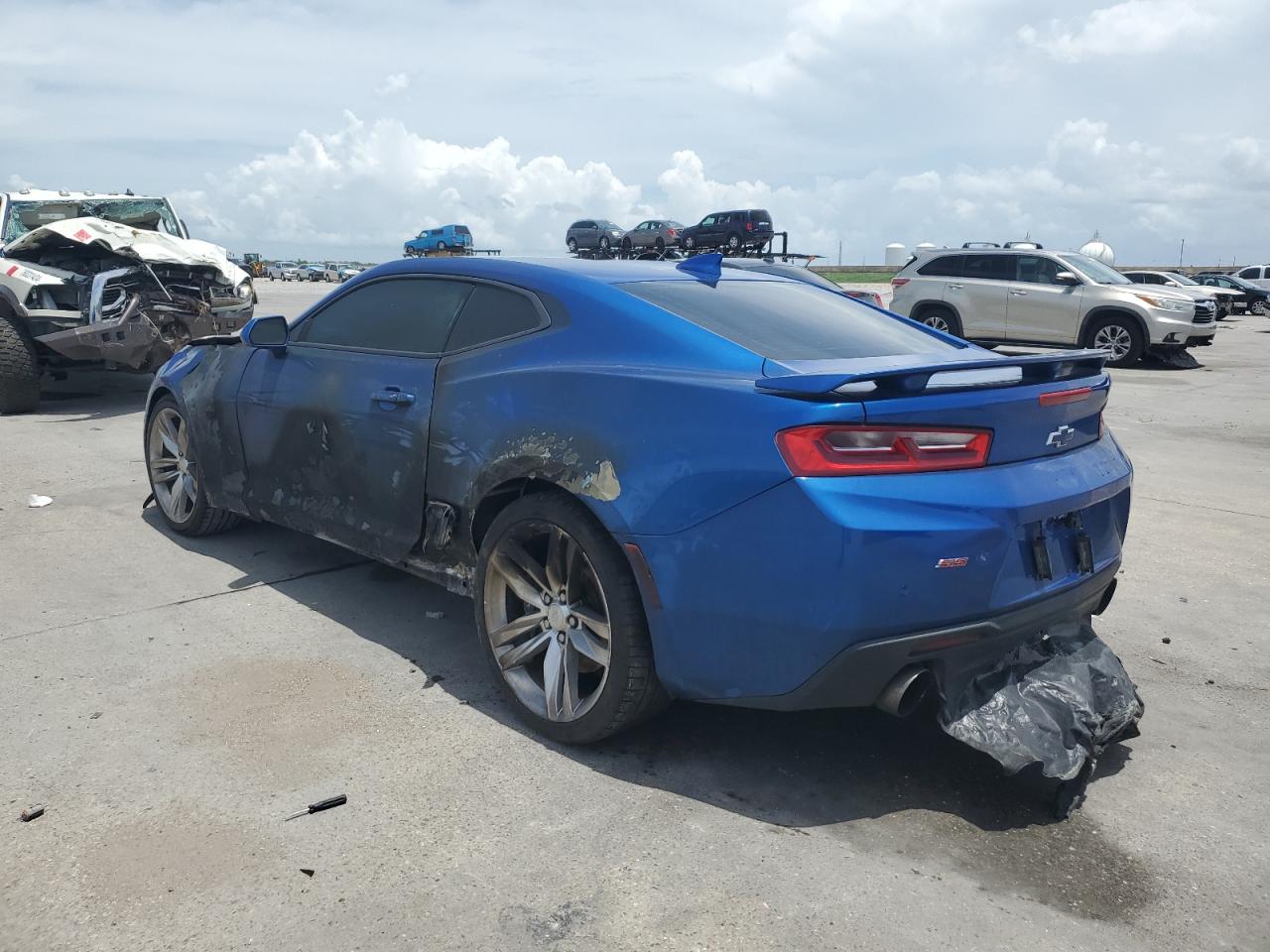 2016 Chevrolet Camaro - Image 2