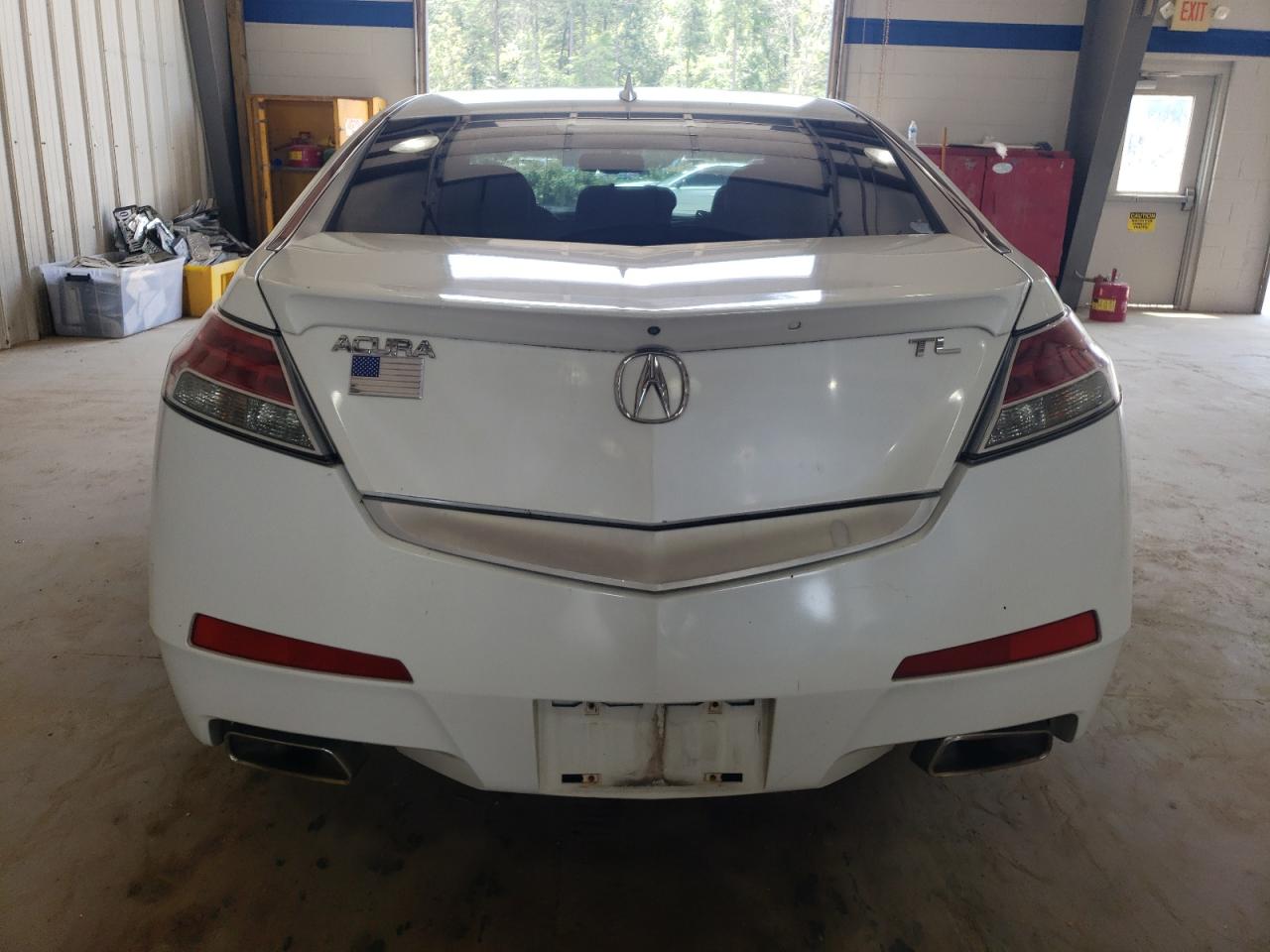 19UUA8F52AA020747 2010 Acura Tl