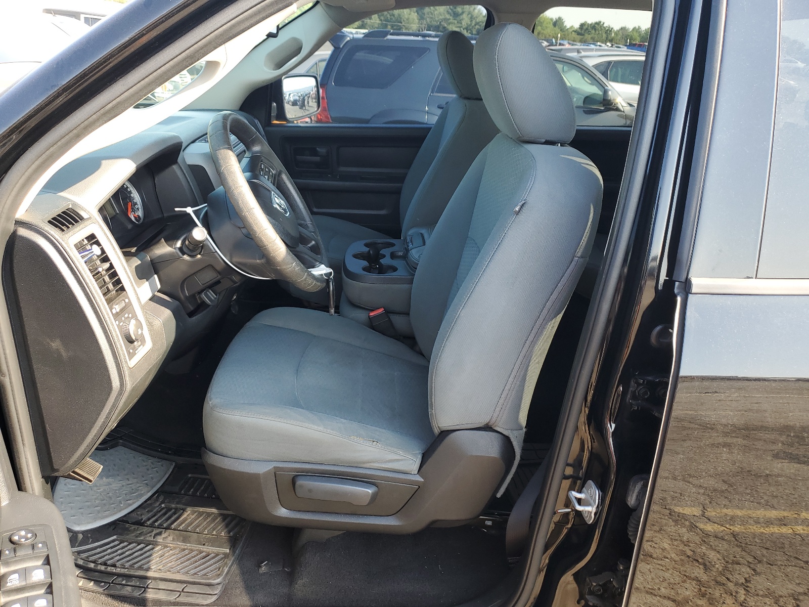 1C6RR7FT0ES375719 2014 Ram 1500 St