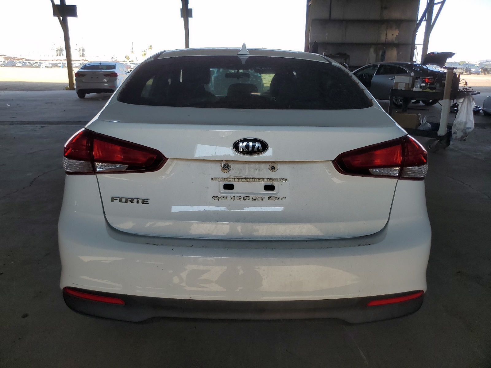 3KPFK4A78HE037128 2017 Kia Forte Lx