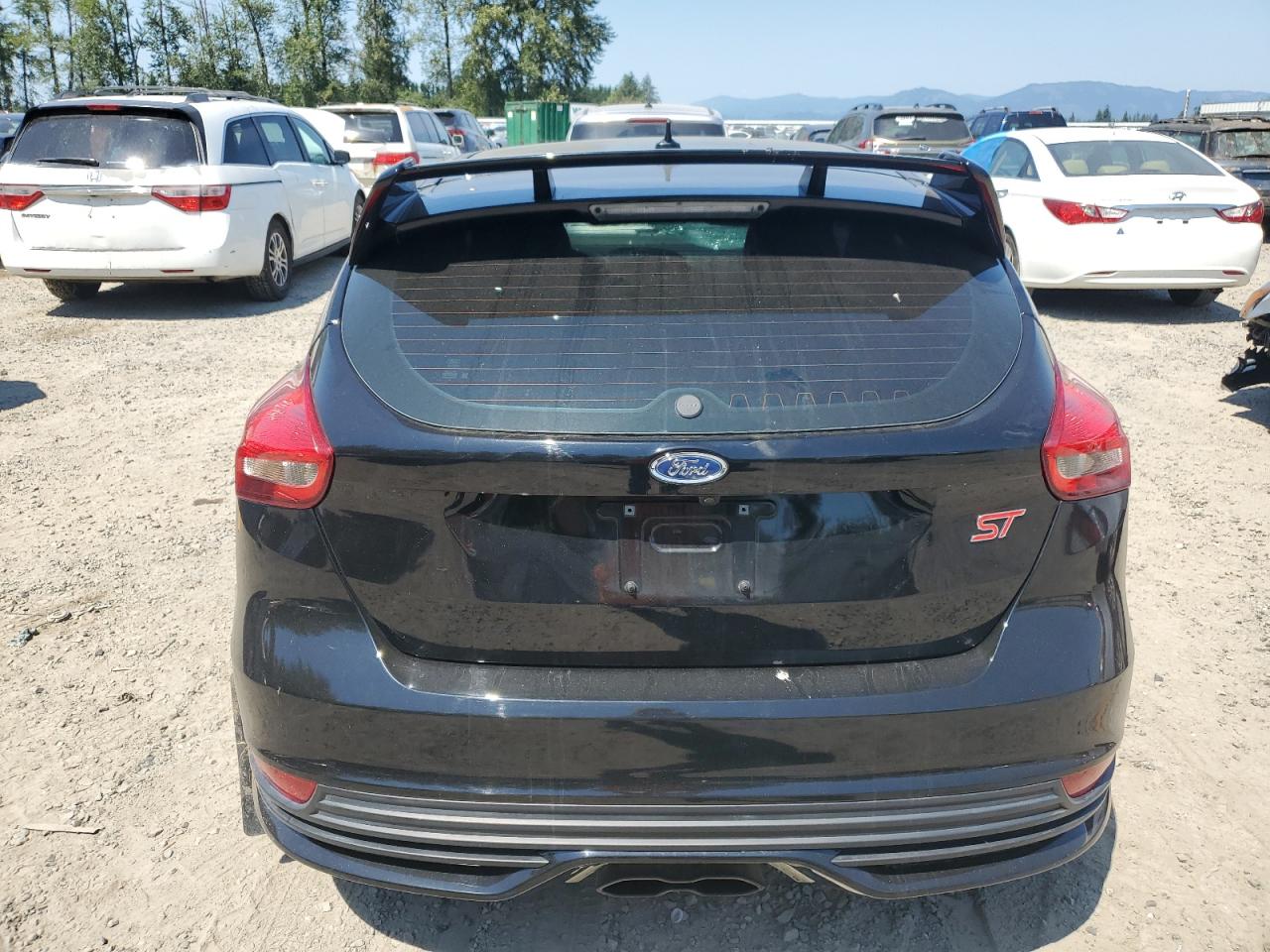 1FADP3L93JL223227 2018 Ford Focus St