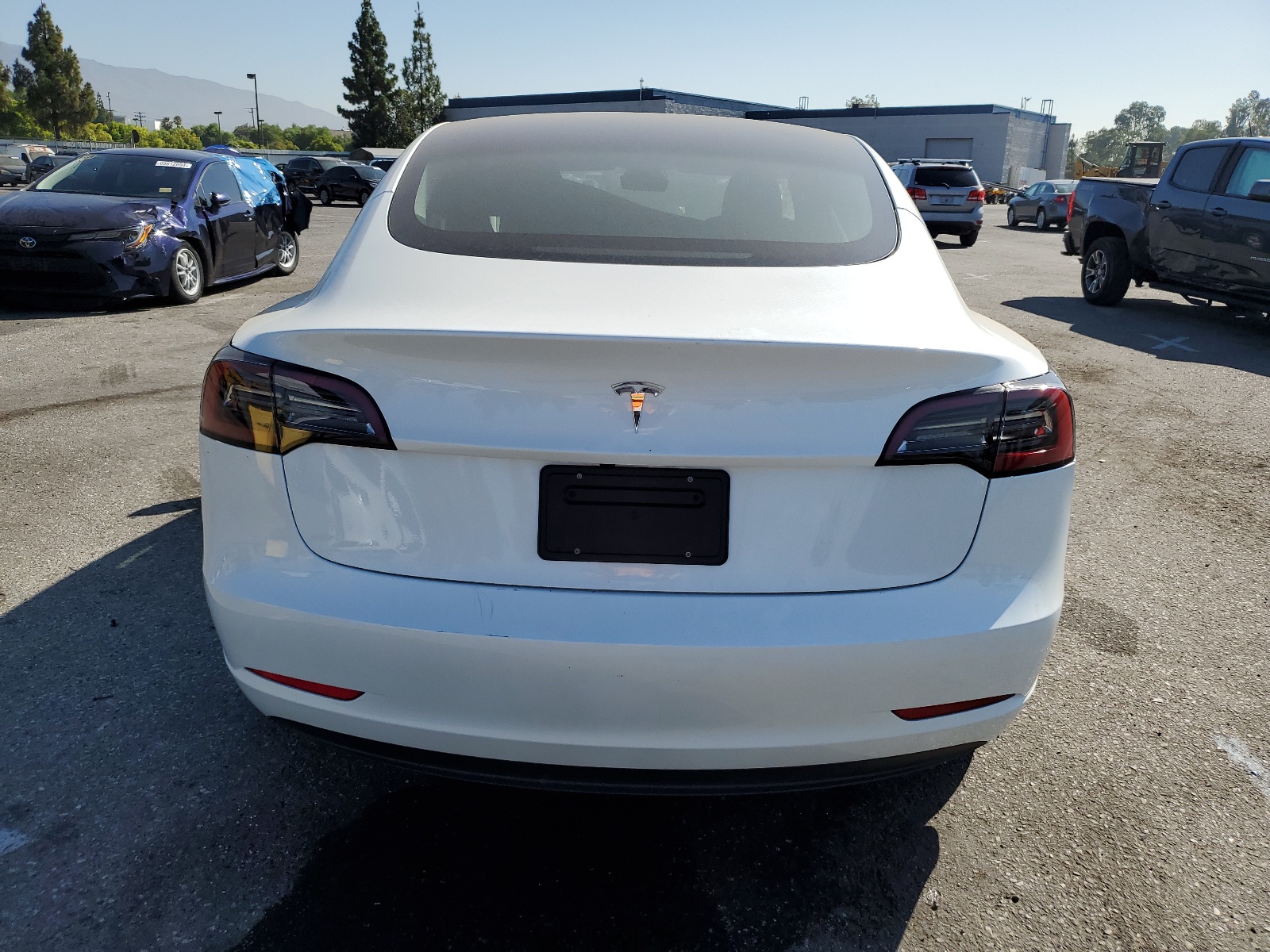 5YJ3E1EA4PF678722 2023 Tesla Model 3