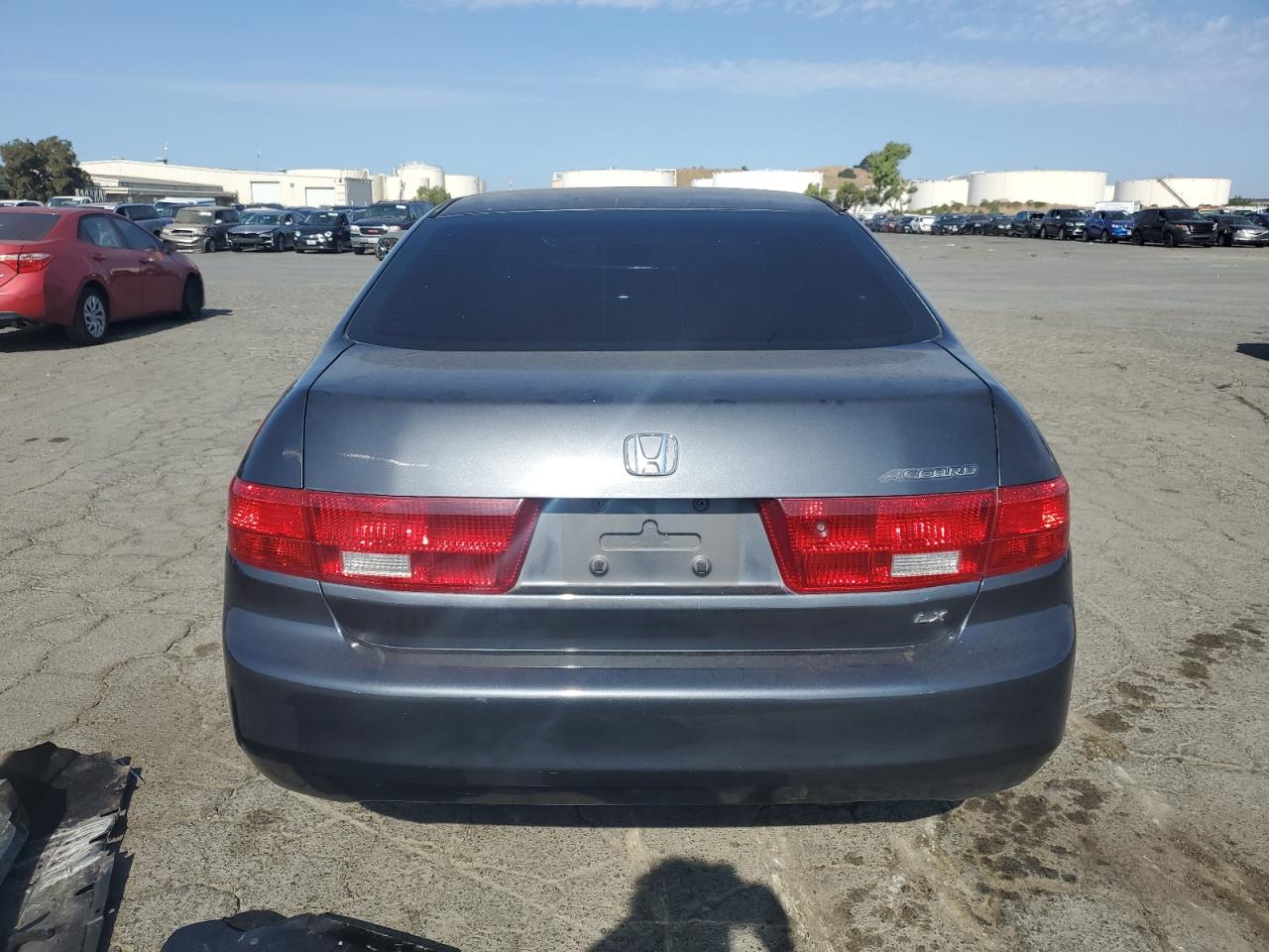 2005 Honda Accord Lx VIN: 1HGCM56445A111422 Lot: 64580254