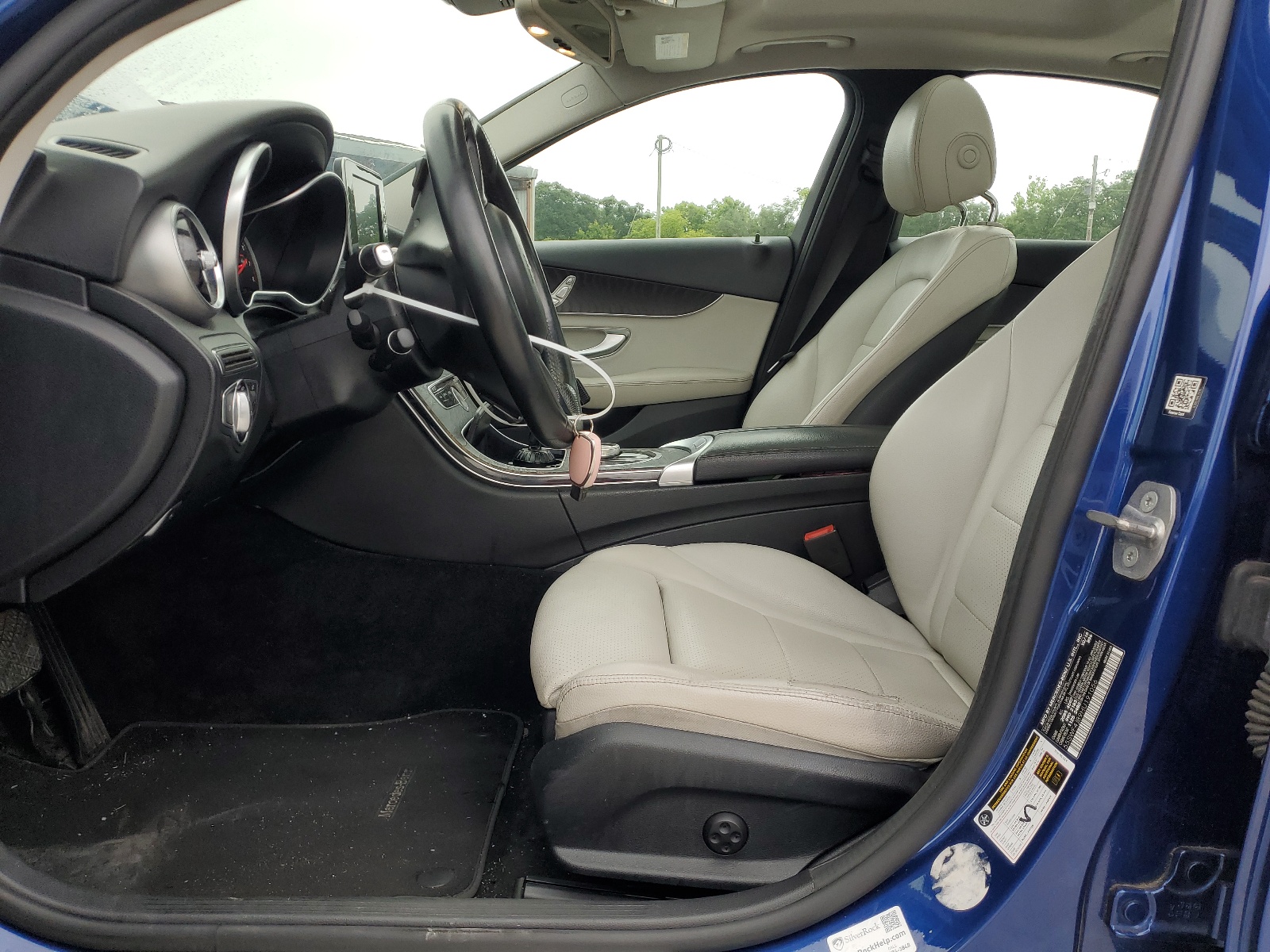 55SWF4JB9HU191056 2017 Mercedes-Benz C 300