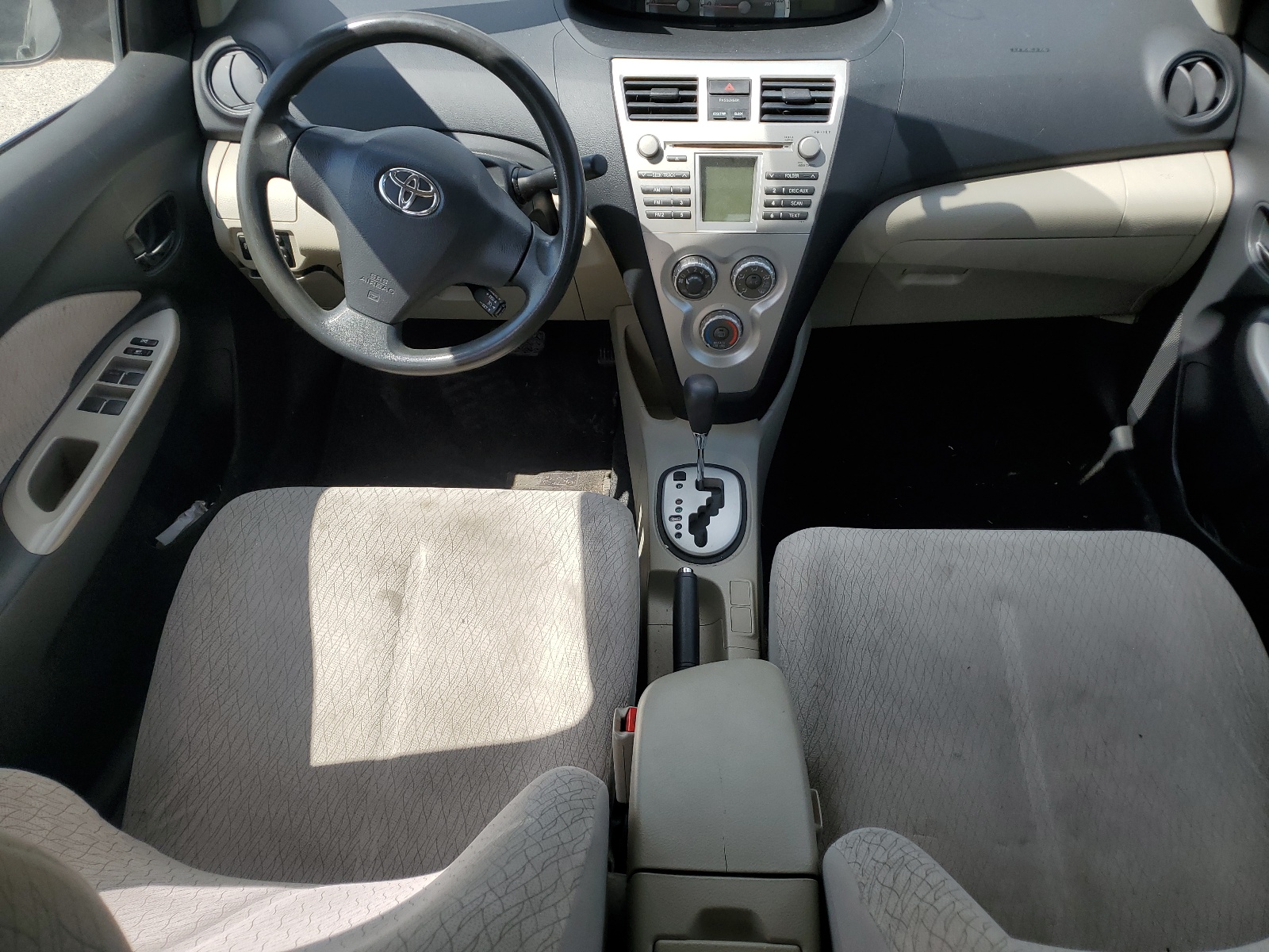 JTDBT923381211985 2008 Toyota Yaris