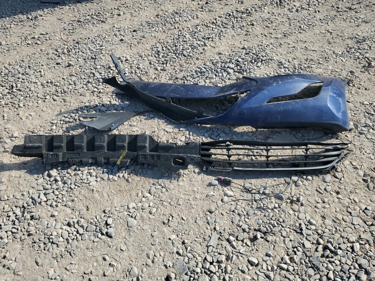 2016 Hyundai Elantra - Image 14