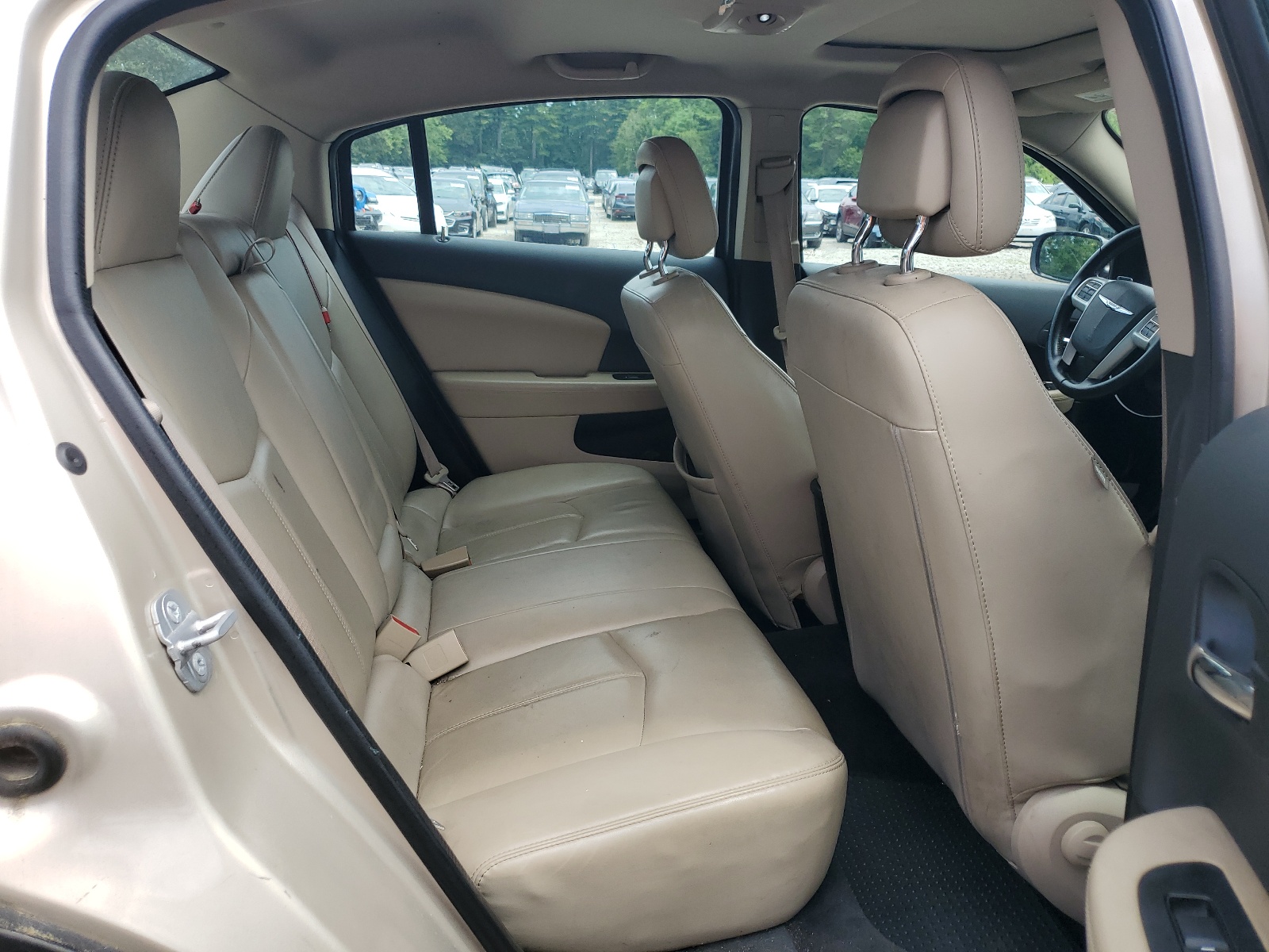 1C3CCBCG0EN172472 2014 Chrysler 200 Limited