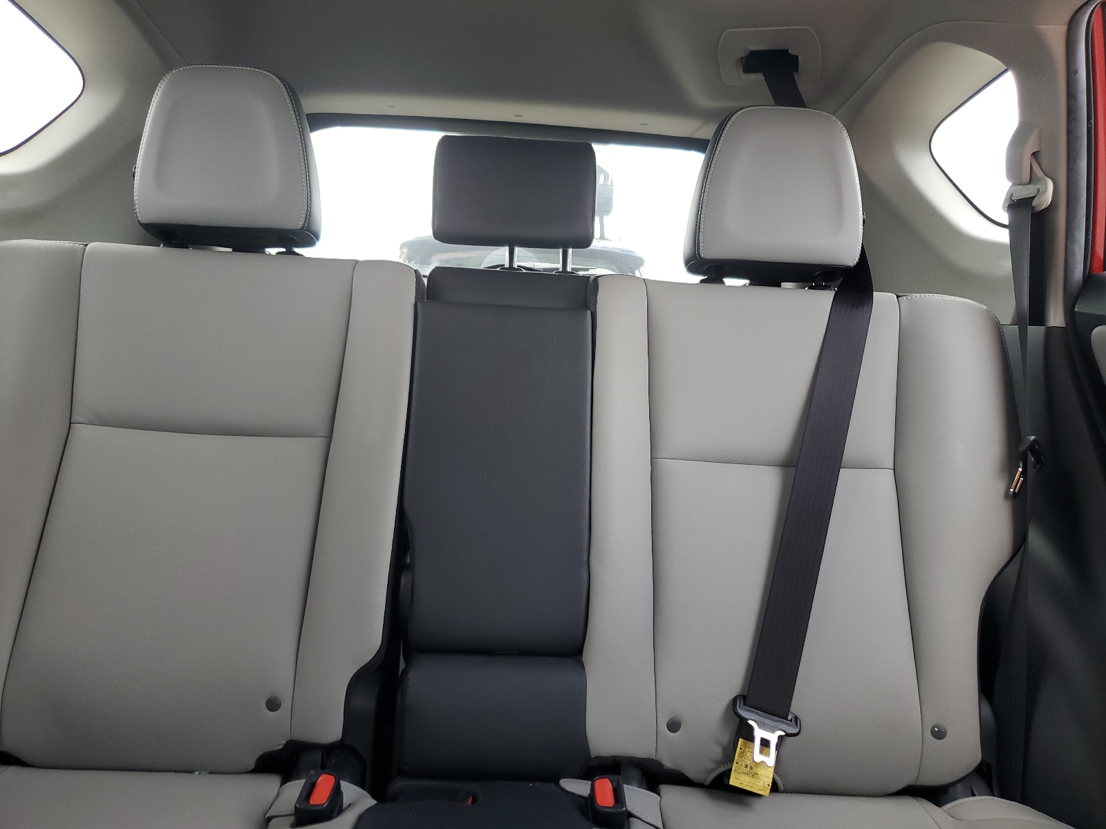 JTMYFREV5GJ062668 2016 Toyota Rav4 Limited