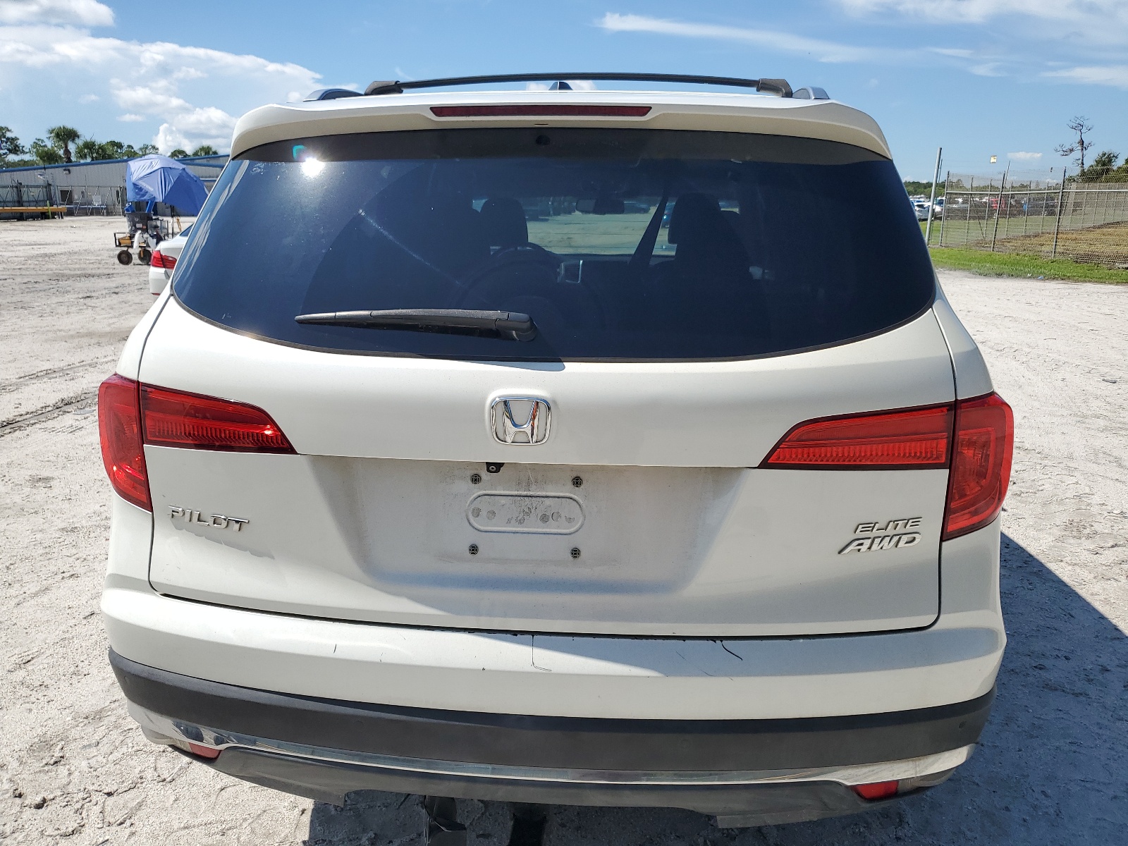 5FNYF6H06GB052253 2016 Honda Pilot Elite