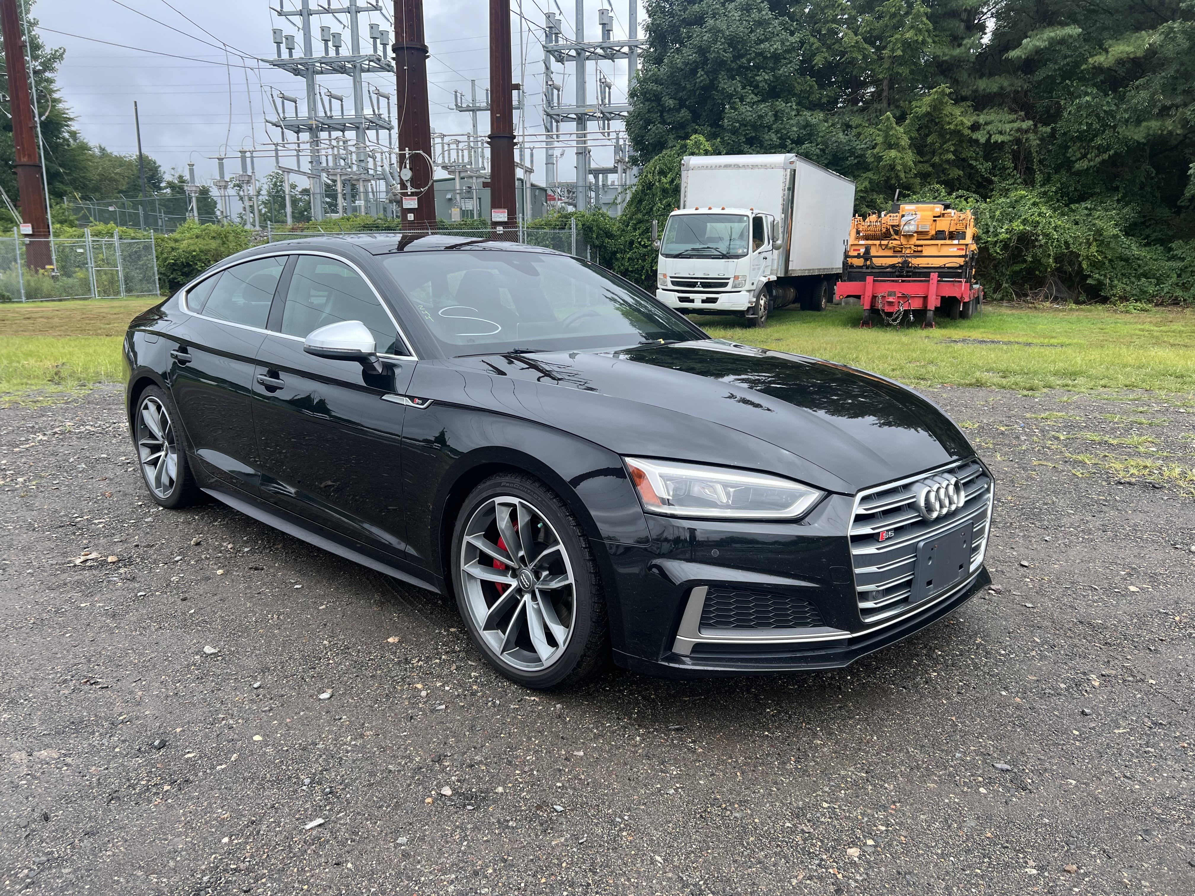 2018 Audi S5 Premium Plus vin: WAUB4CF53JA031818