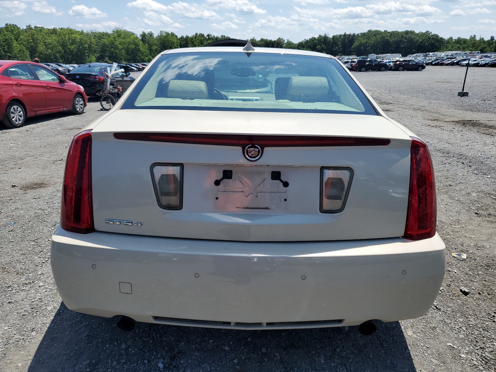 1G6DW6ED6B0136802 2011 Cadillac Sts Luxury