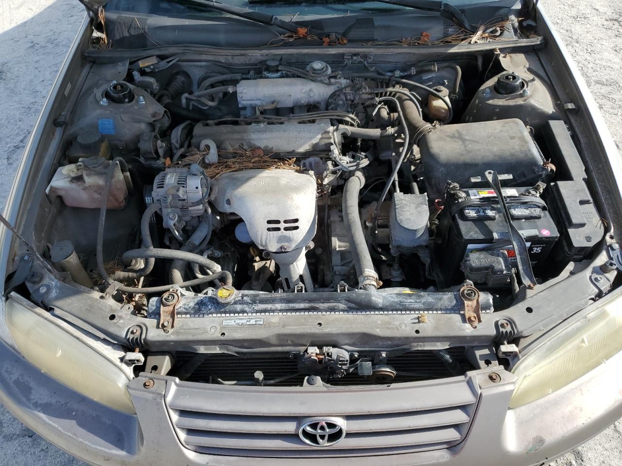 1999 Toyota Camry Ce VIN: 4T1BG28K0XU574943 Lot: 64260654