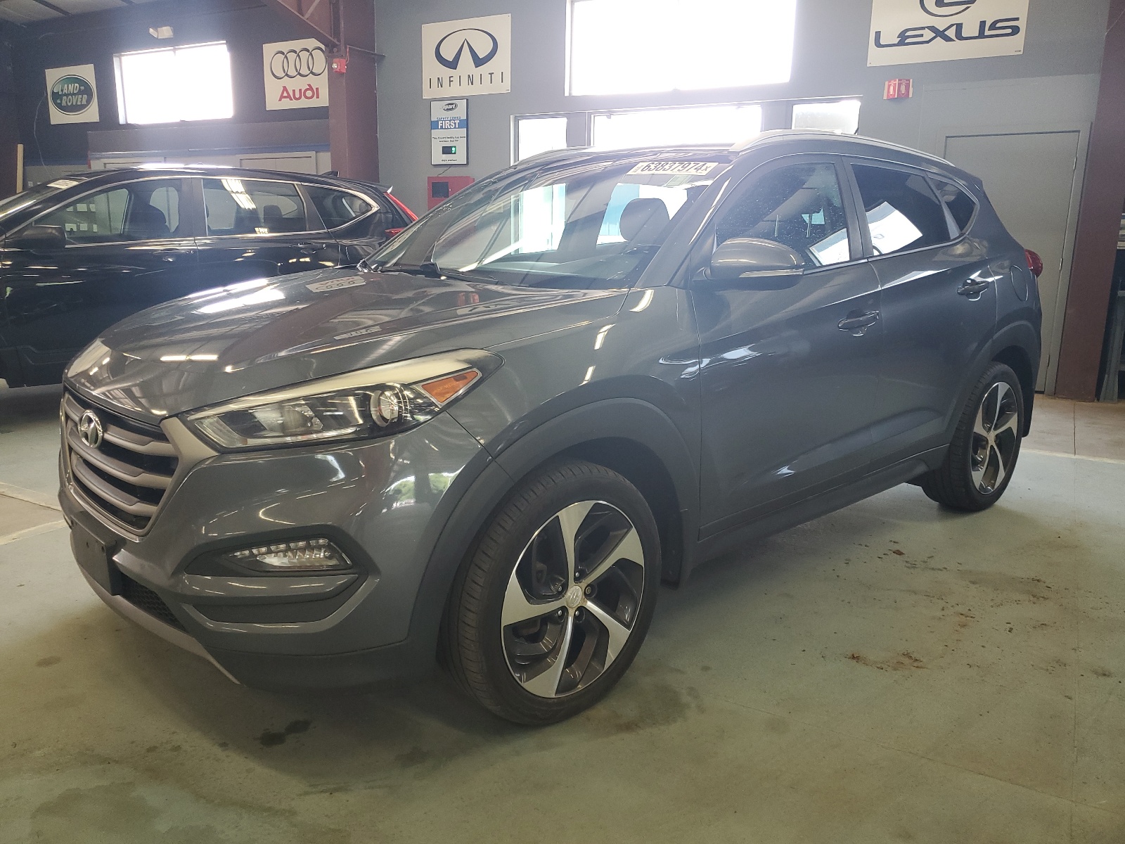 2016 Hyundai Tucson Limited vin: KM8J3CA26GU228693