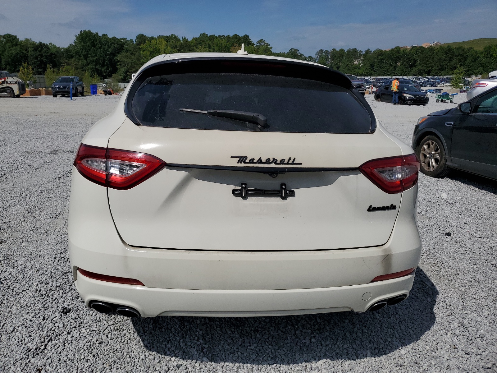 2017 Maserati Levante vin: ZN661XUA9HX231404