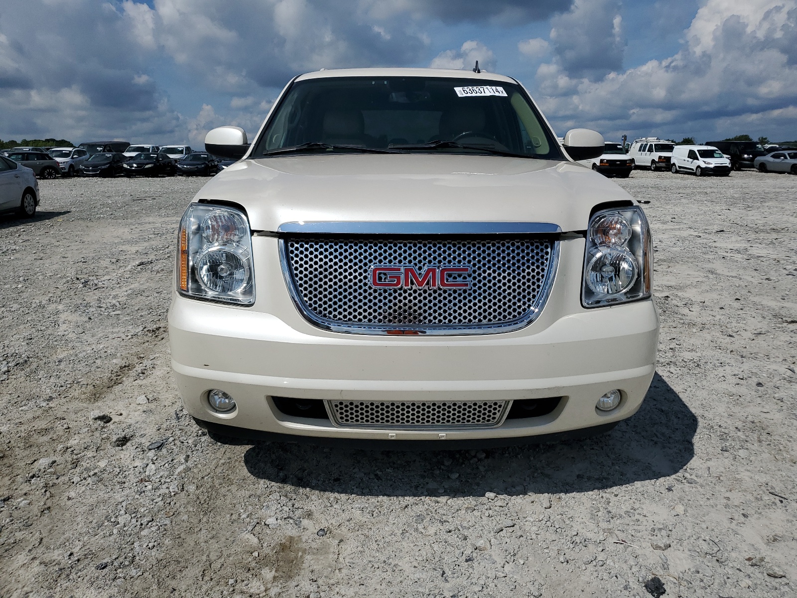 2013 GMC Yukon Denali vin: 1GKS2EEF8DR206590